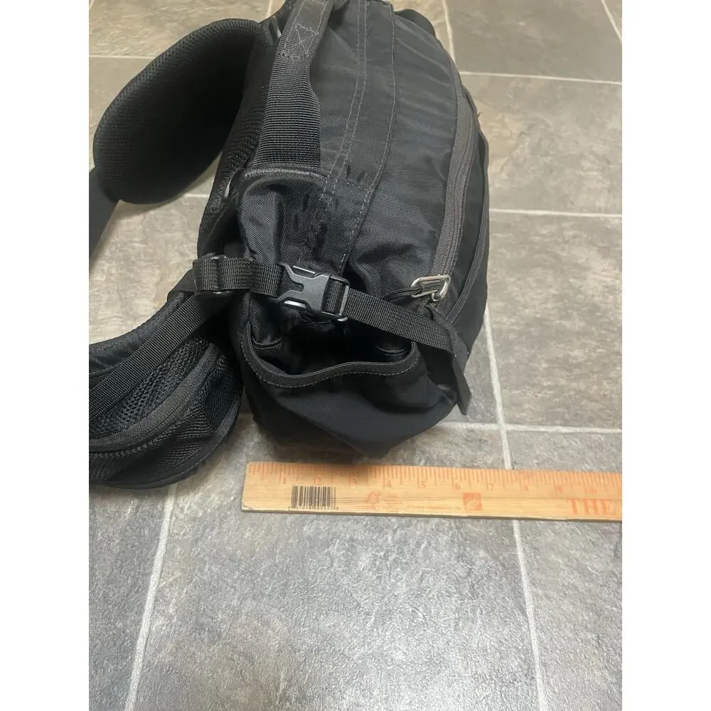 The North Face Black Lumbar Pack Waist Sling Hiking Travel Fanny Pack EUC